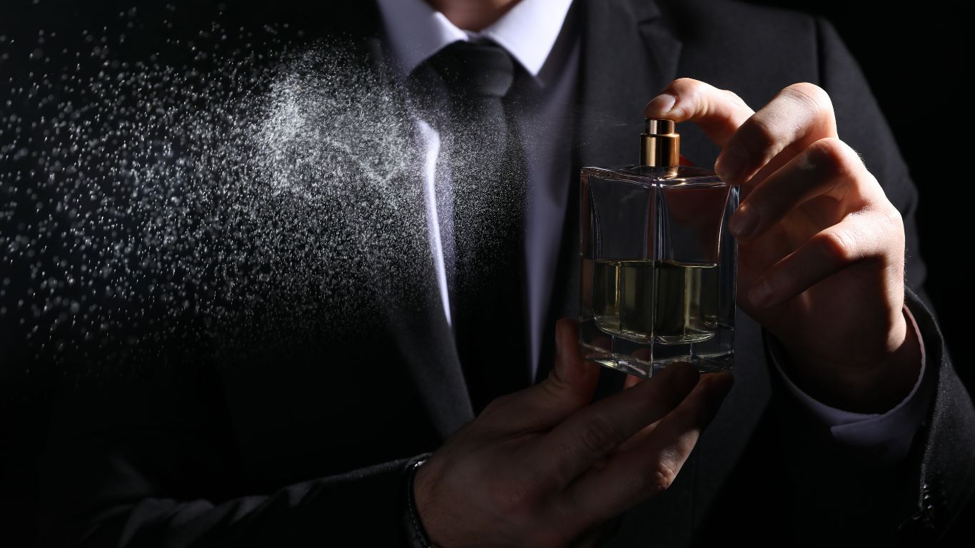 Perfume Bvlgari hombre: la esencia de la elegancia masculina  24
